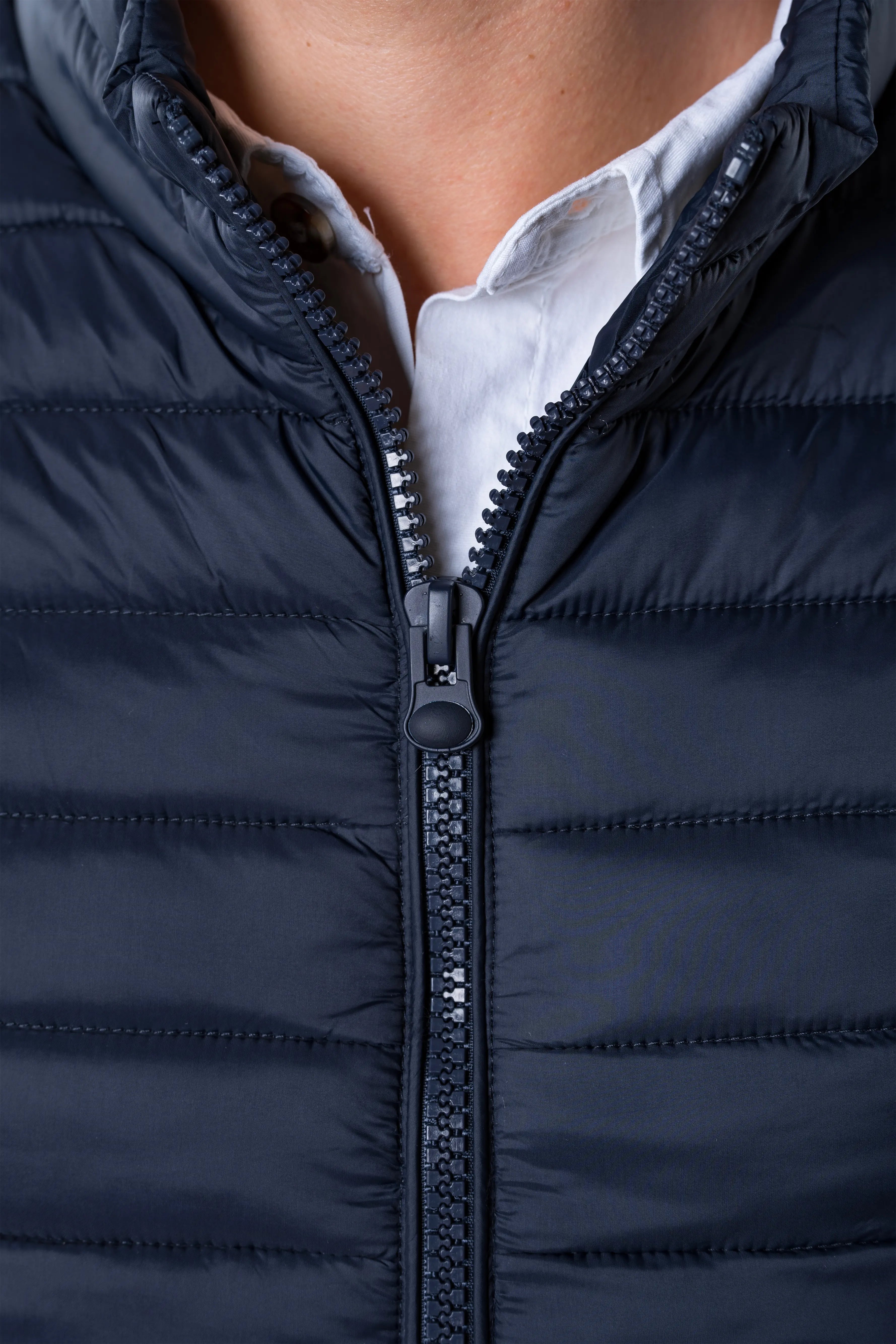 Gilet – Simplicité et Confort Absolu